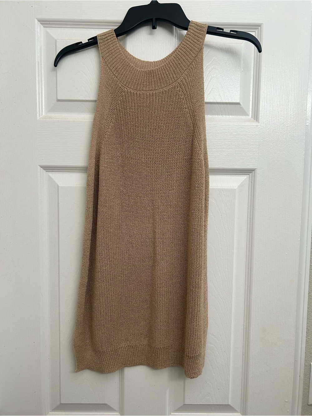 Sleeveless Knit Tank Top in Tan